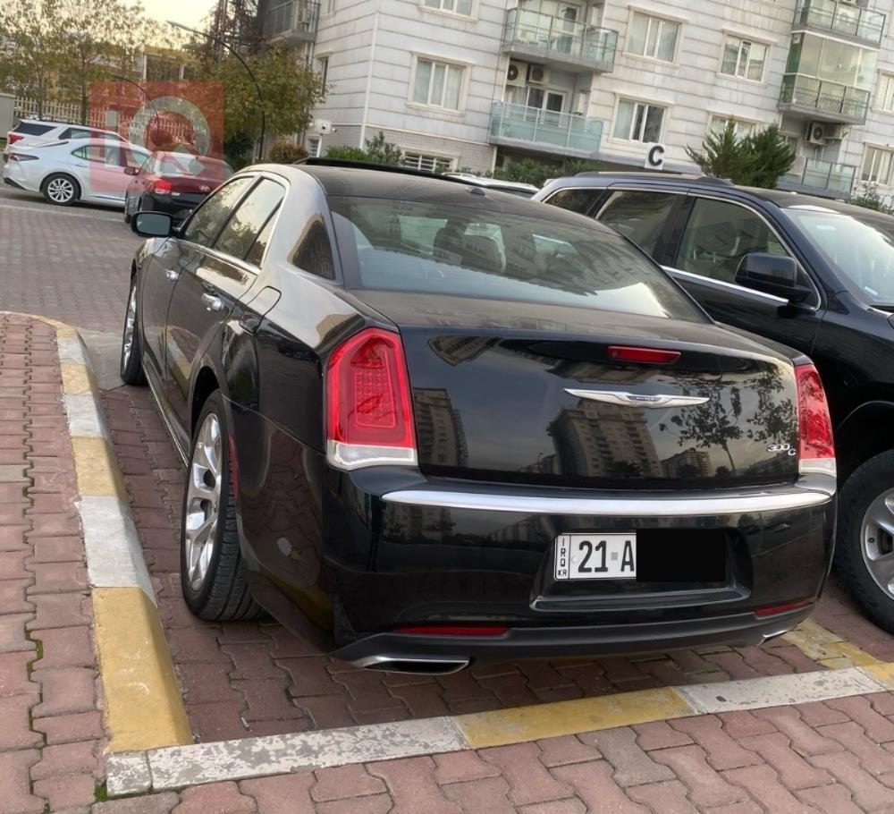 کرایسلەر 300